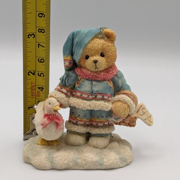 Cherished Teddies Ingrid "Bundled-Up with Warm Wishes" (617237) 1994 - Picture 7 of 10